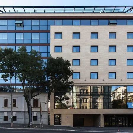 Point Hotel